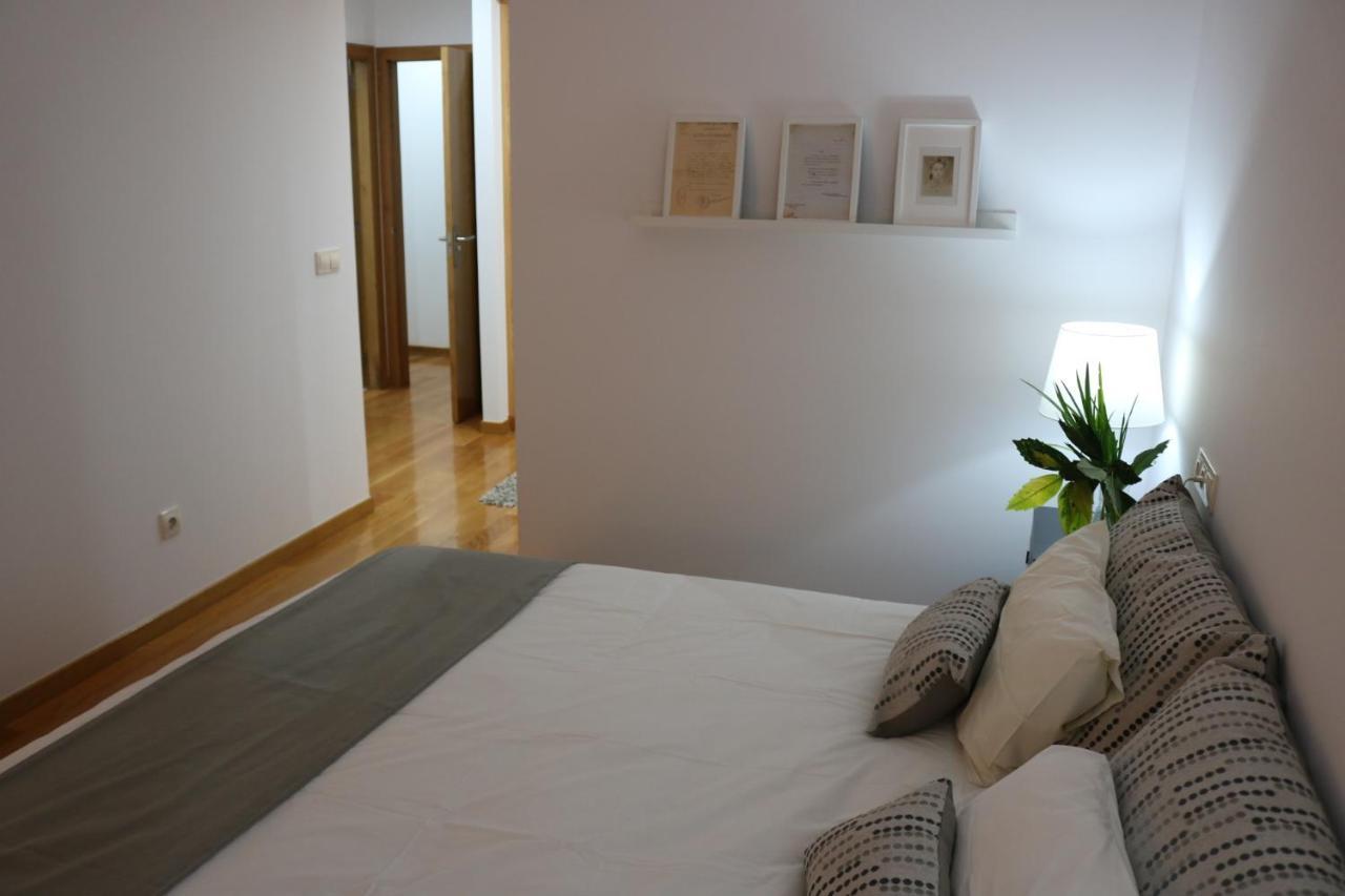 Impresionante Piso En El Centro De Pontevedra Con Terraza Y Parking Apartment Luaran gambar